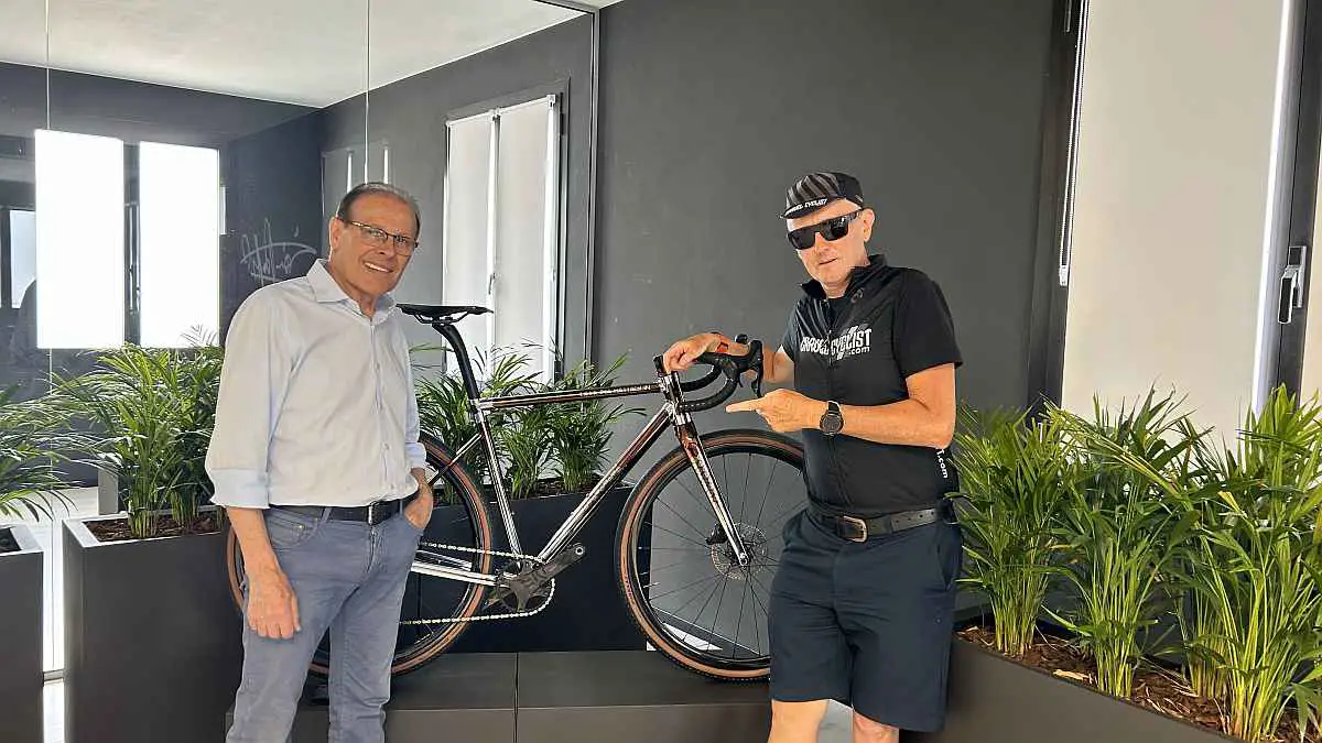 受け渡し決定）クロモリ イタリア製バッタリン ロードレーサー