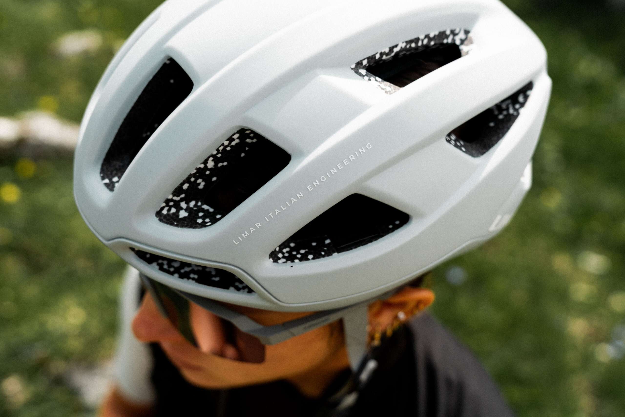 AIR STRATOS MAG MODERN GREY – Asian Fit