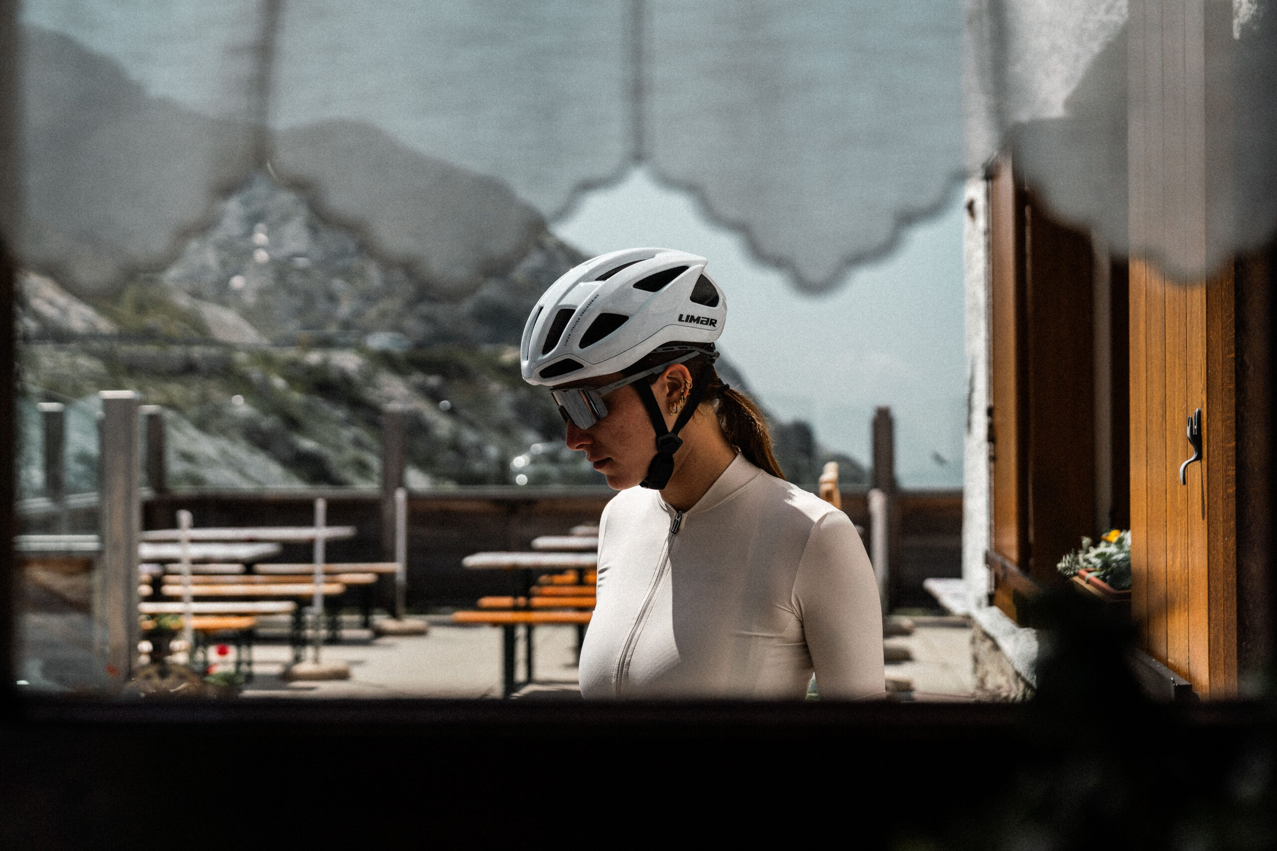 AIR STRATOS PURE WHITE – Asian Fit