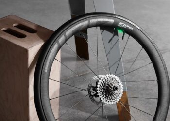 ZIPP | BRAND | 株式会社Many'S メニーズ